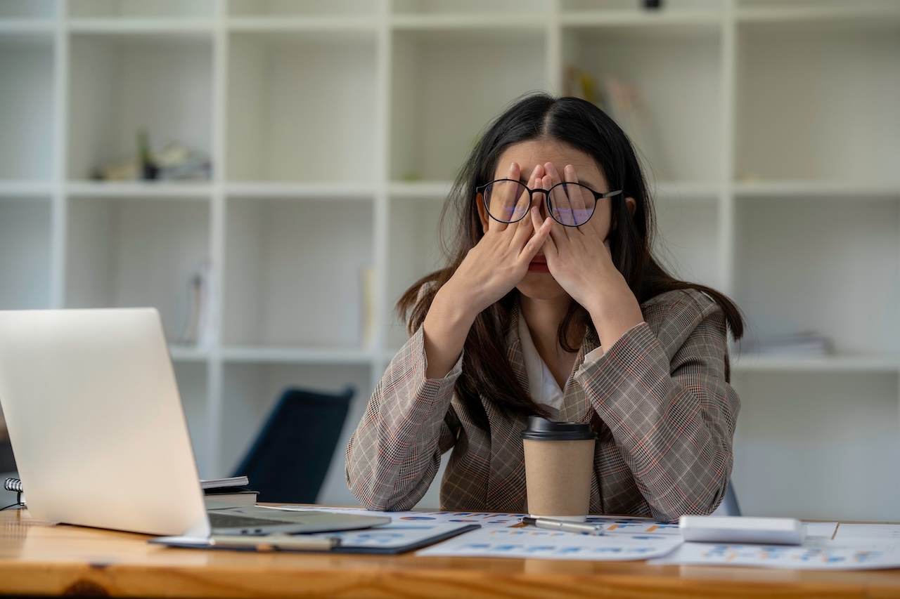 Job Search Struggle: Navigating Loneliness During Your Job Search